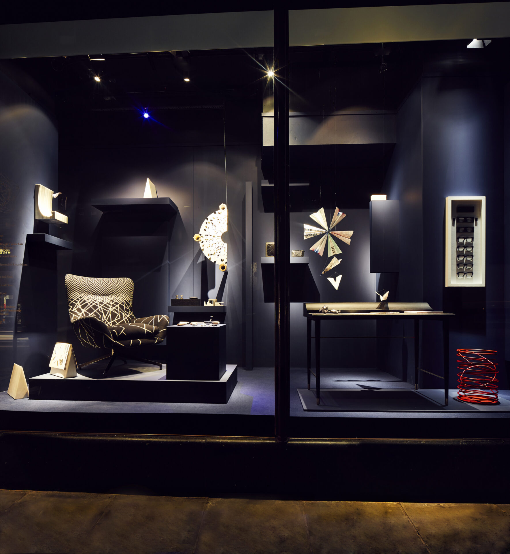 Wallpaper Harrods Window07 Mark Cocksedge